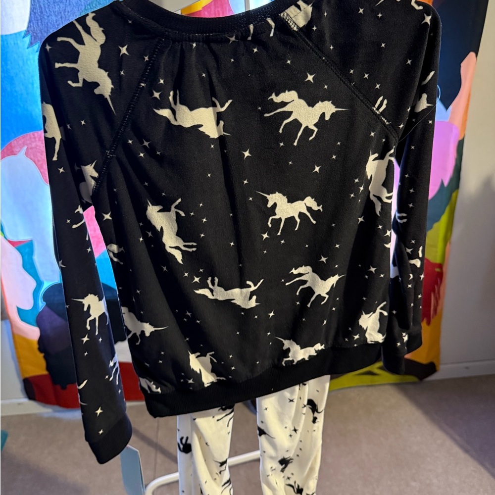 Cat & Jack Black and White Unicorn Pajama Set